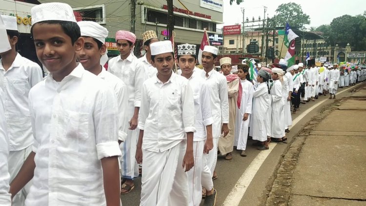 ജില്ലാ നബിദിന വിളംബര റാലി നാളെ (വ്യാഴം)  പേഴക്കാപ്പിള്ളിയിൽ നടക്കും